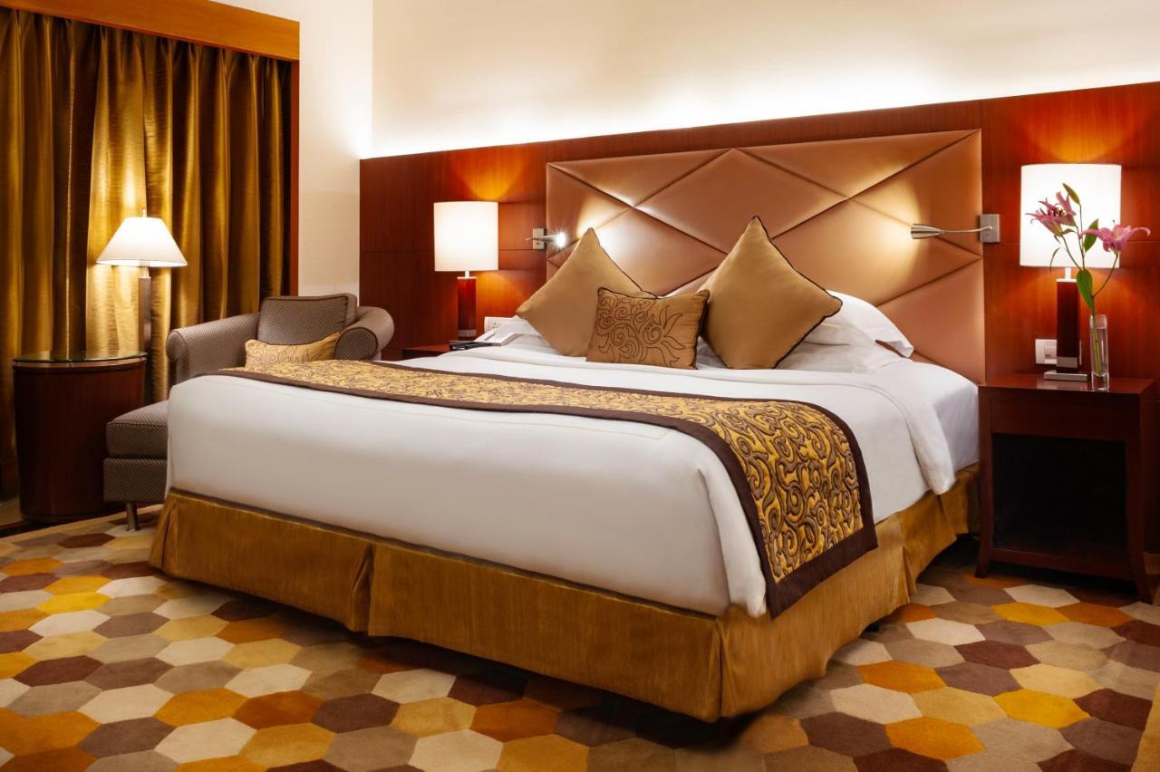 Taj Chandigarh Ngoại thất bức ảnh